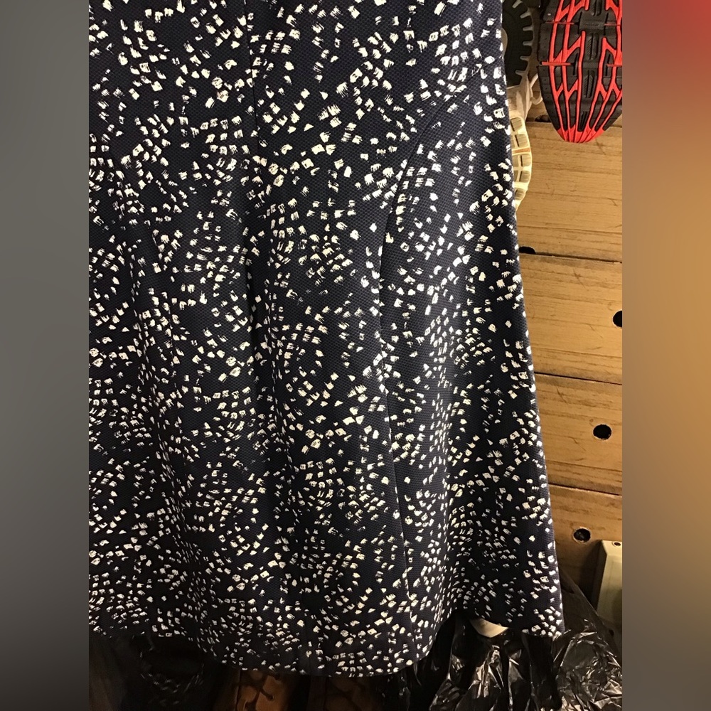 Beautiful PESERICO DRESSES - Picture 8 of 16